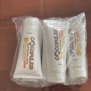 Cocopulk Moisturizing Cream - White Tubes